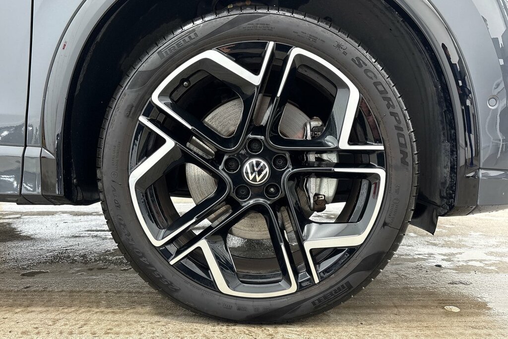 Volkswagen Tiguan R-line 1.5 Tsi Ehybrid 272 Ps 6-Speed Dsg Grey #5