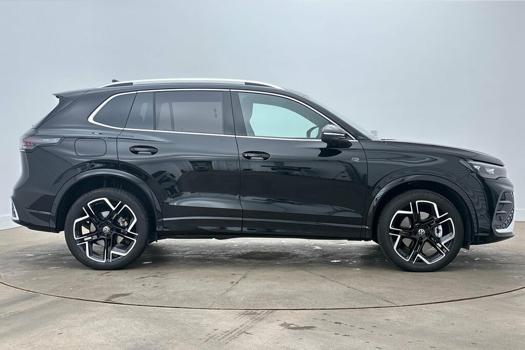 Volkswagen Tiguan R-line 1.5 Tsi Ehybrid 272 Ps 6-Speed Dsg Black #4