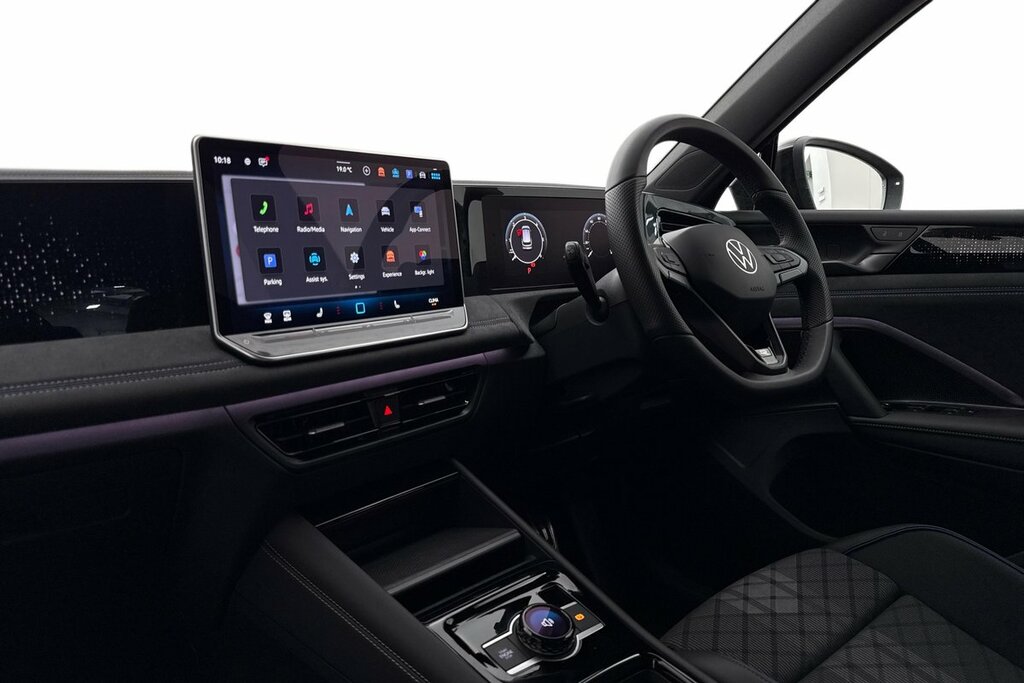 Volkswagen Tiguan R-line 2.0 Tdi 150 Ps 7-Speed Dsg Black #2
