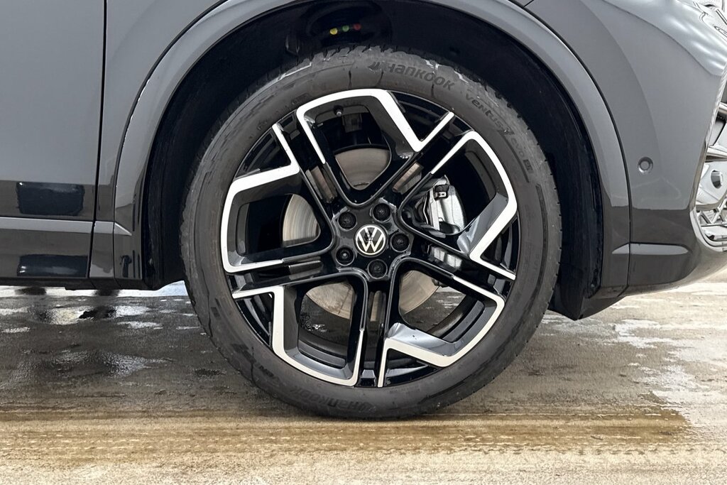 Volkswagen Tiguan R-line 2.0 Tdi 150 Ps 7-Speed Dsg Black #5