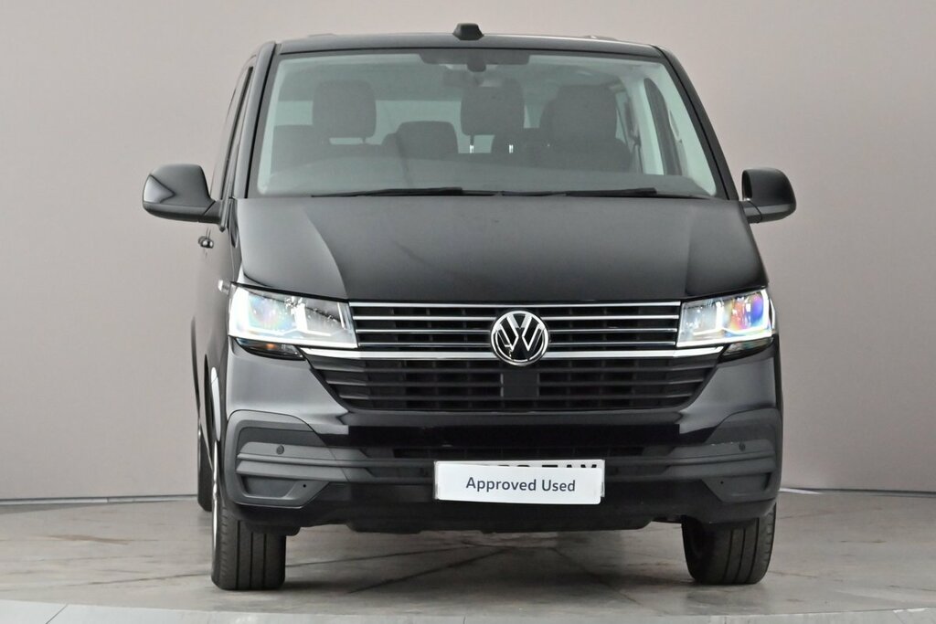 Volkswagen Transporter Shuttle Se Lwb 150 Ps 2.0 Tdi 7Sp Dsg Black #4