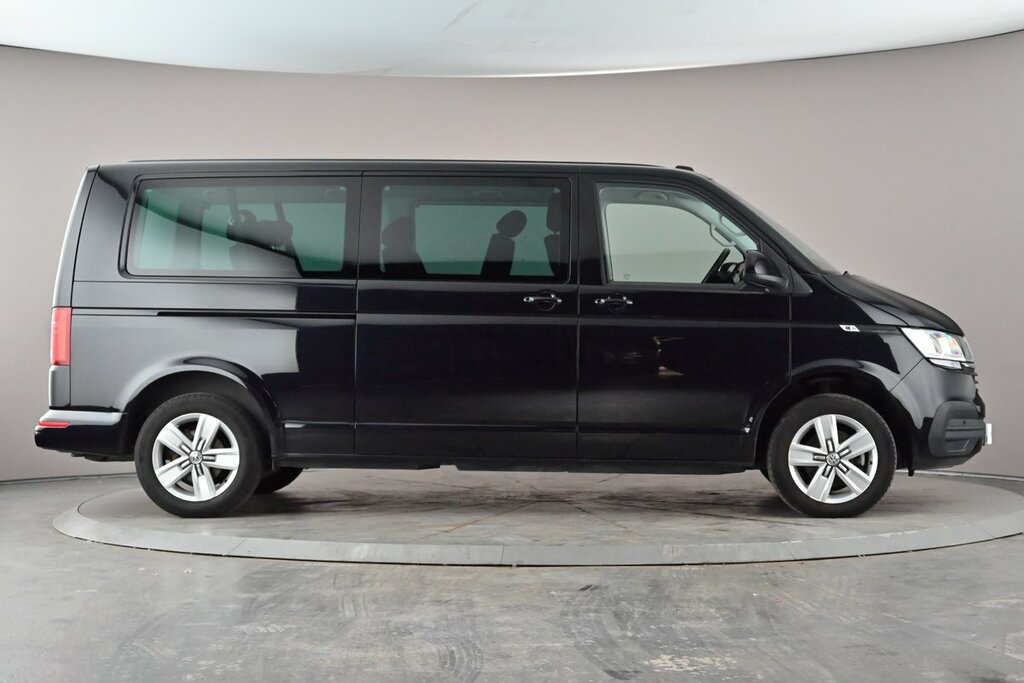 Volkswagen Transporter Shuttle Se Lwb 150 Ps 2.0 Tdi 7Sp Dsg Black #3