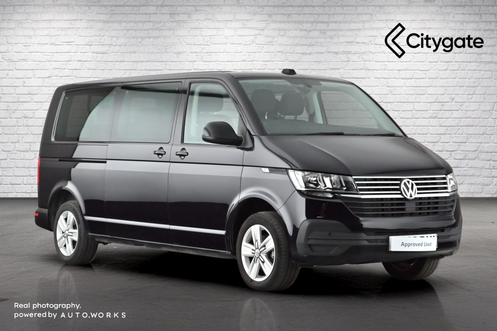 Volkswagen Transporter Shuttle Se Lwb 150 Ps 2.0 Tdi 7Sp Dsg Black
