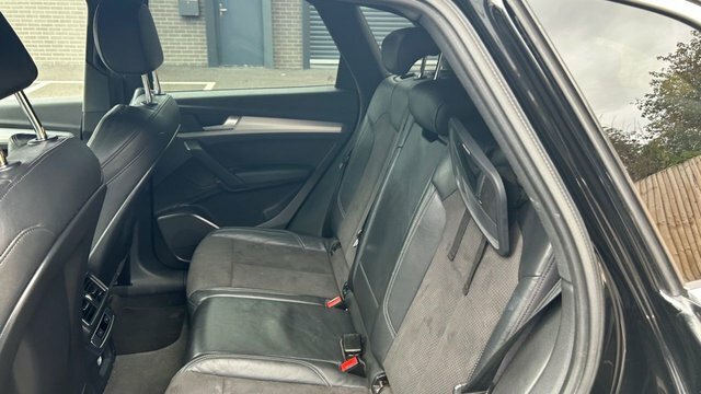 Audi Q5  Blue #16