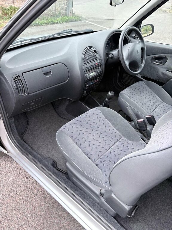 Citroen Saxo Desire Silver #14
