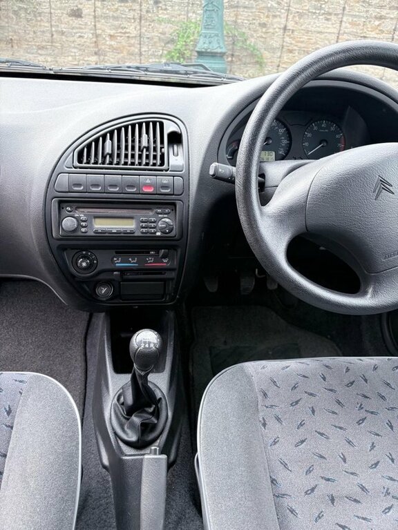 Citroen Saxo Desire Silver #15