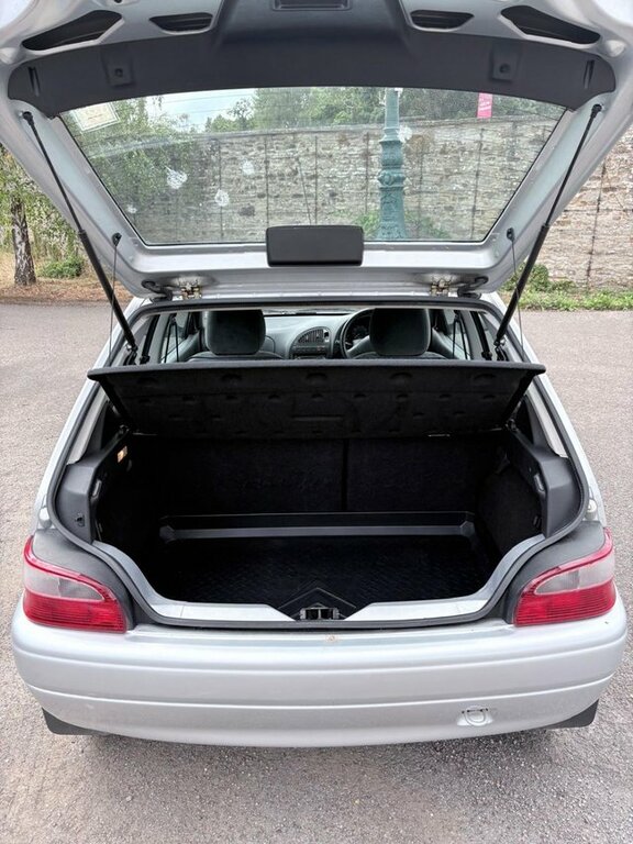 Citroen Saxo Desire Silver #8
