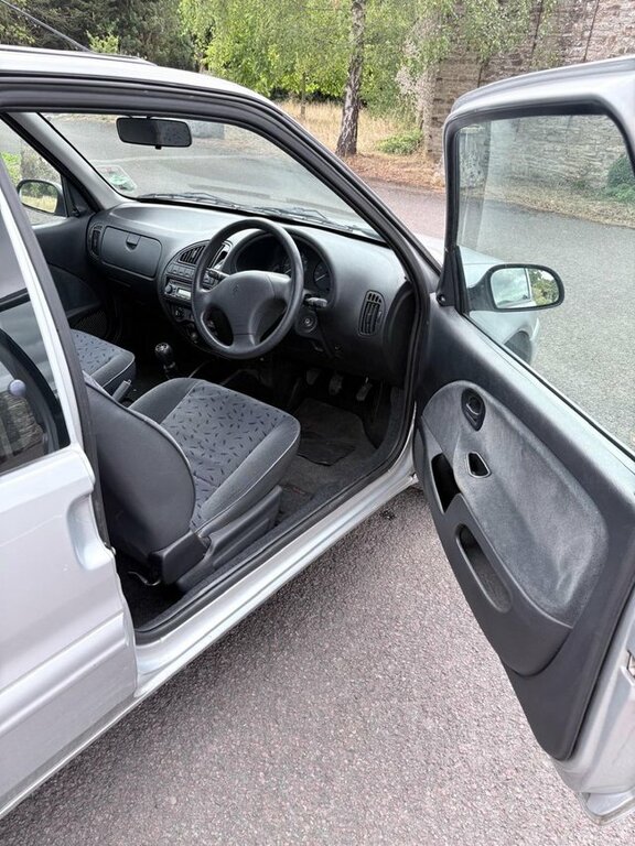 Citroen Saxo Desire Silver #10