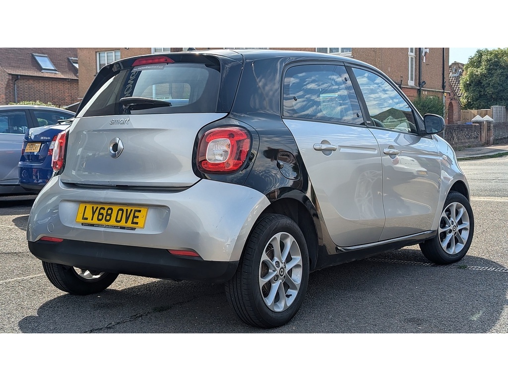 Smart Forfour 1.0 Passion Hatchback Twinamic Euro 6 Black #2