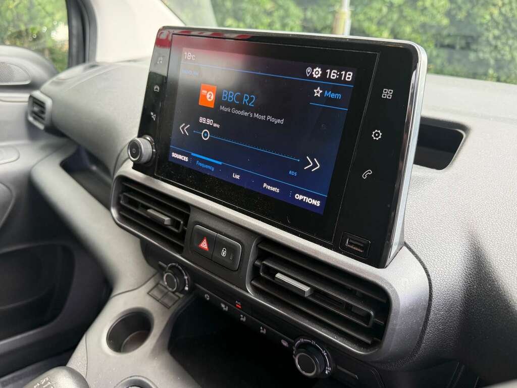 Peugeot Partner Professional Premium 1.5 Bhdi Grey #6