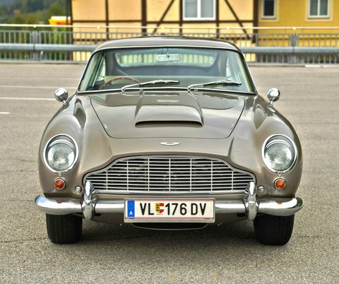 Aston Martin DB5 Coupe 