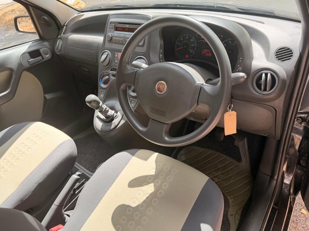 Fiat Panda Active White #8