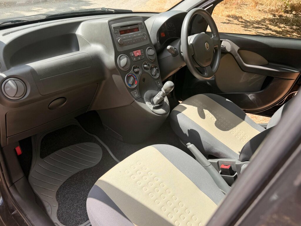 Fiat Panda Active White #17