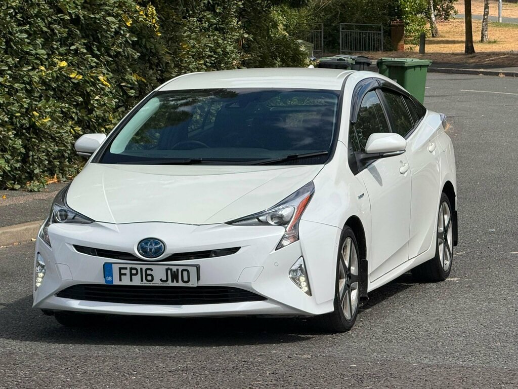 Toyota Prius 1.8 Vvt-h Excel Cvt Euro 6 Ss 15In Alloy White #3