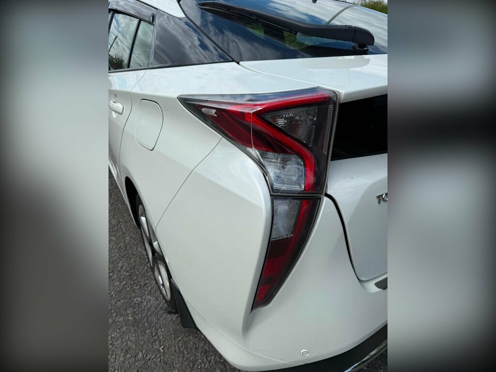 Toyota Prius Active Grey #17
