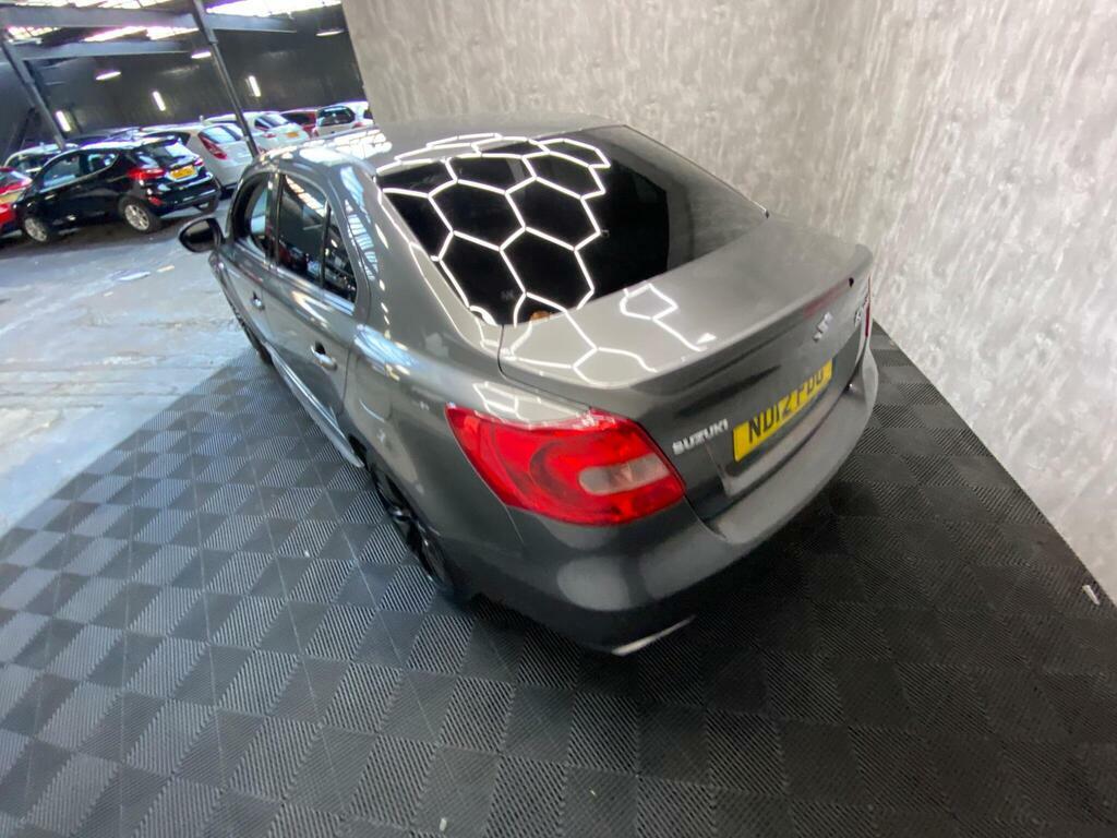 Suzuki Kizashi 2.4 Sport 179 Bhp 4X4 Silver #14