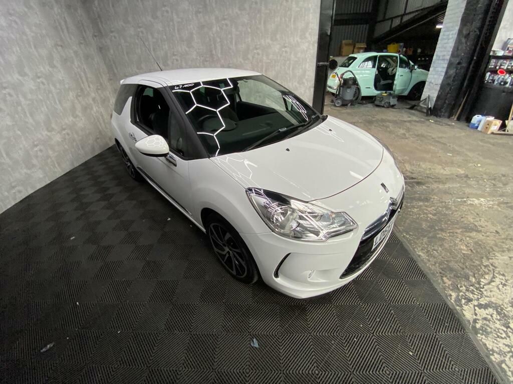 DS DS 3 1.2 Puretech Dstyle Nav Euro 6 S S White #6