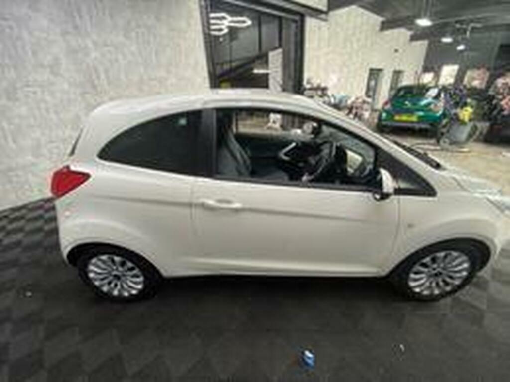 Ford KA Studio Red #14