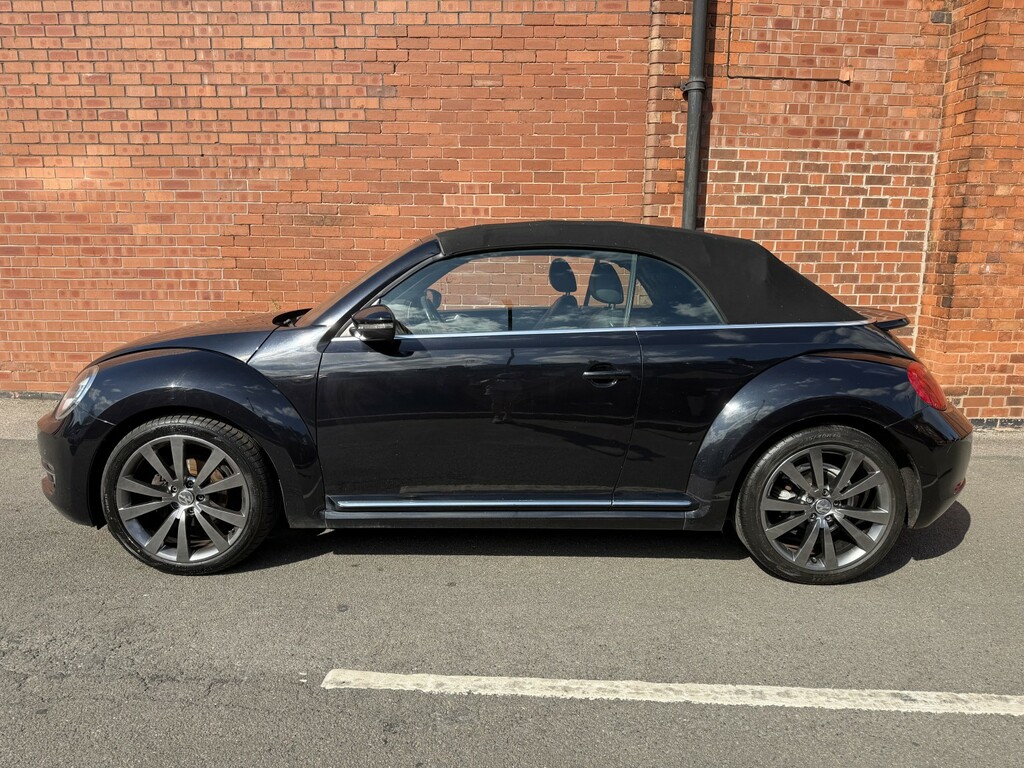 Volkswagen Beetle 2.0 Tdi Sport Black #5