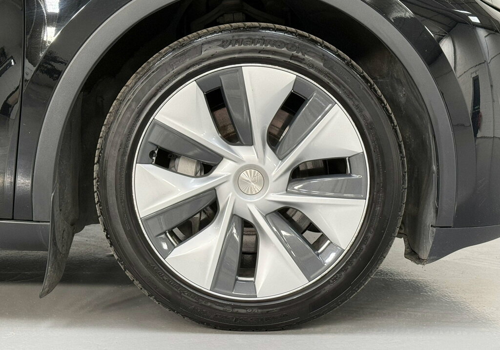 Tesla Model Y Dual Motor Long Range Suv 4Wde Black #3