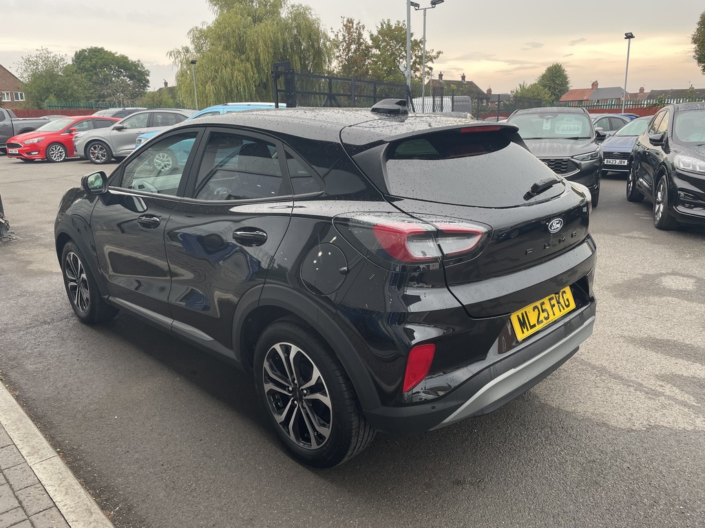 Ford Puma 1.0 Ecoboost Hybrid Mhev Titanium ML25FKG Black #4