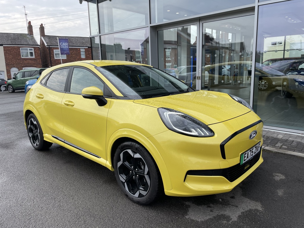 Ford Puma 123Kw Premium 43Kwh Yellow