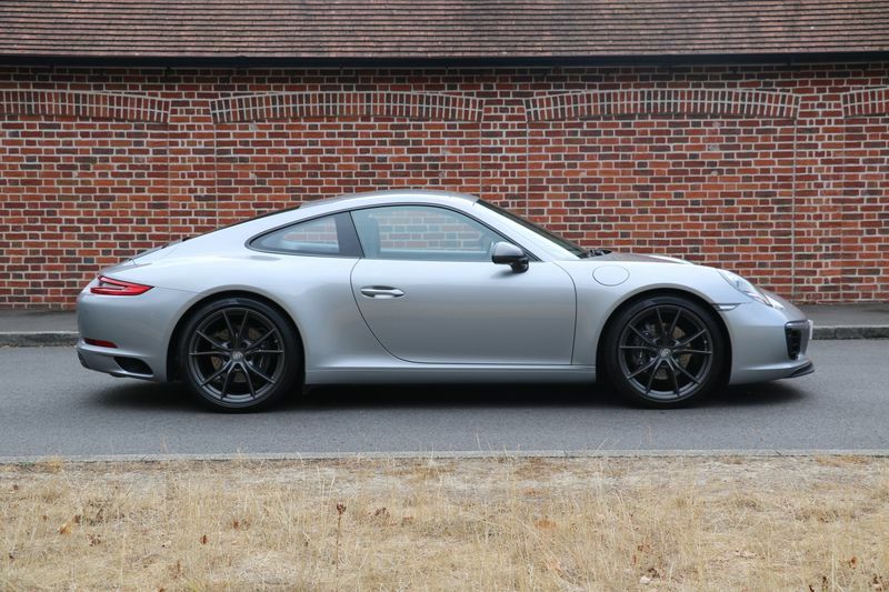 Porsche 911 2.2 S Silver #9