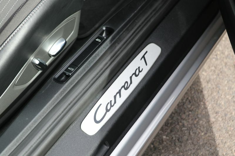 Porsche 911 2.2 S Silver #31