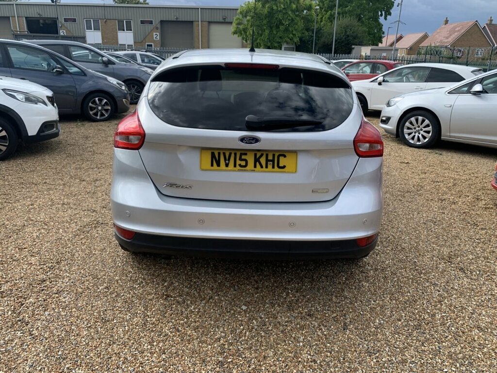 Ford Focus Petrol NV15KHC Silver #4