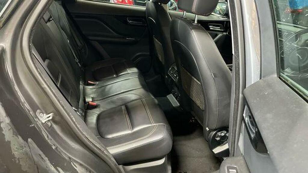 Jaguar F-Pace Pace Suv Red #10
