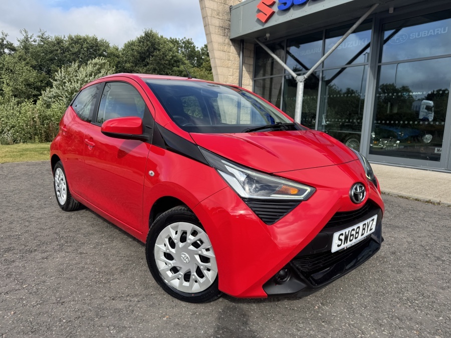 Toyota Aygo 1.0 Vvt-i X-play Red