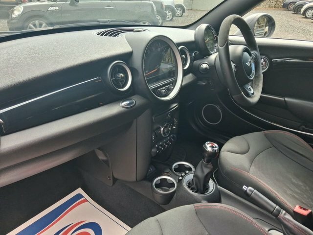 Mini Coupe 1.6 Cooper S Euro 5 Red #9
