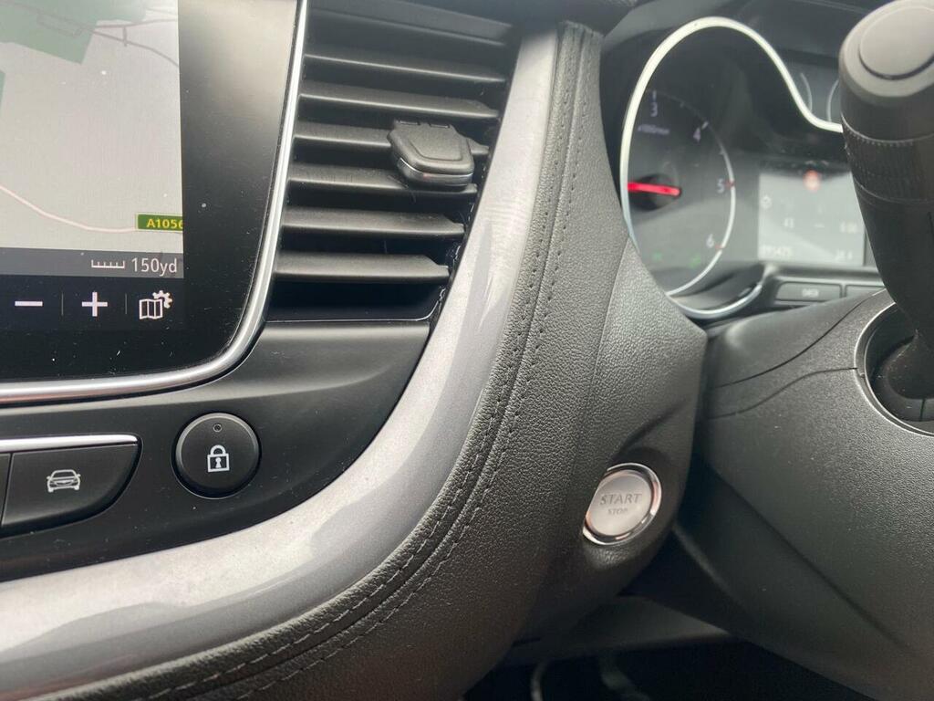 Vauxhall Grandland X 1.6 Turbo D Blueinjection Tech Line Nav Suv Di DY68OPT Blue #3