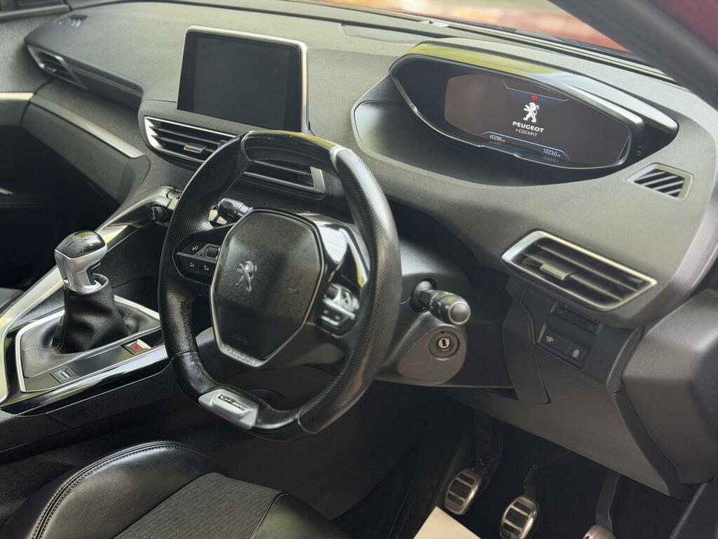 Peugeot 3008 Gt Line Red