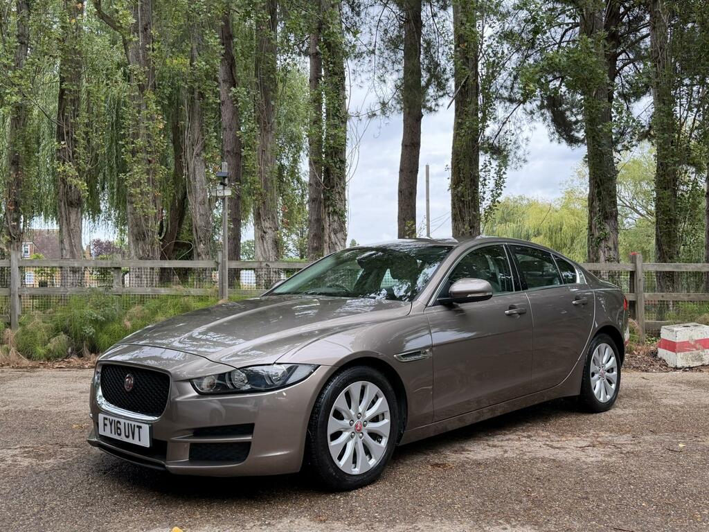 Jaguar XE Prestige Brown #3