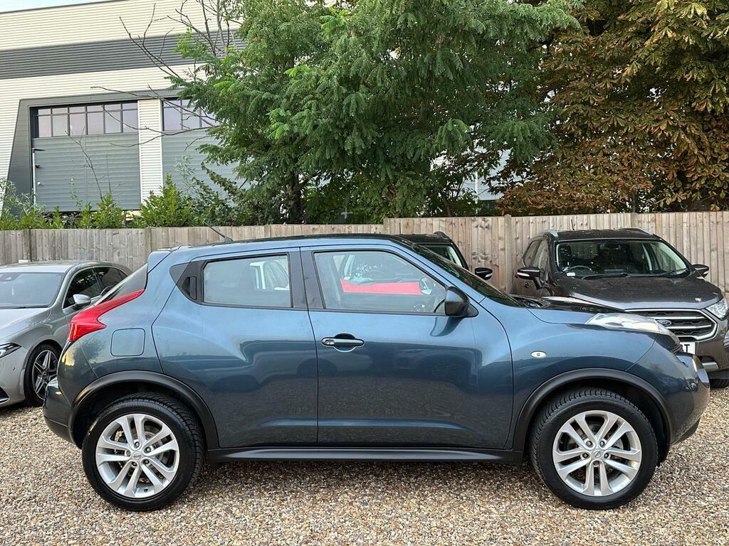Nissan Juke  White #7