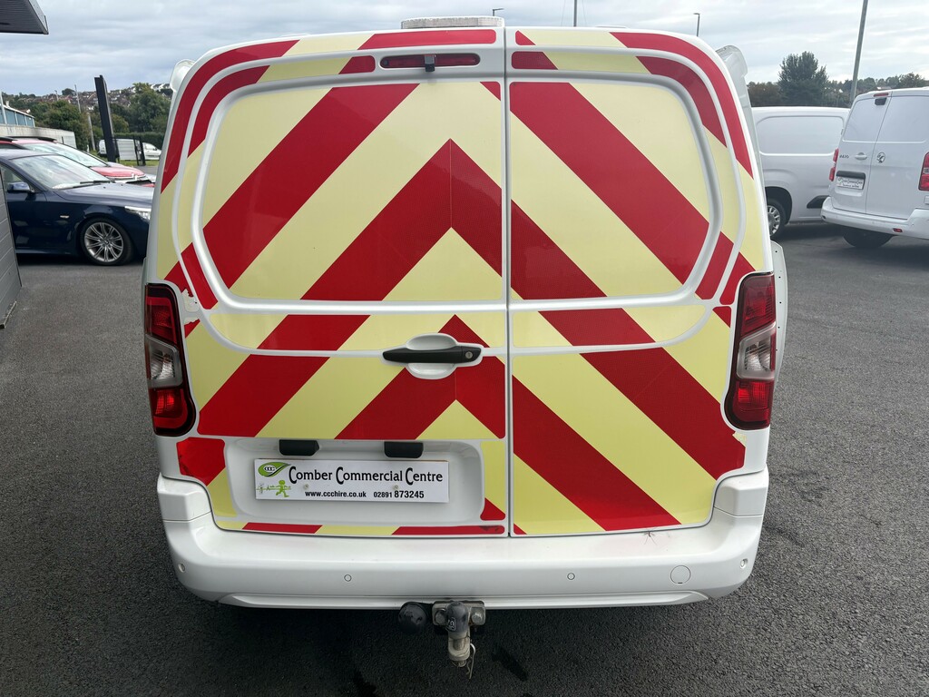 Vauxhall Combo 2300 1.5 100Ps L2h1 Sportive White #3