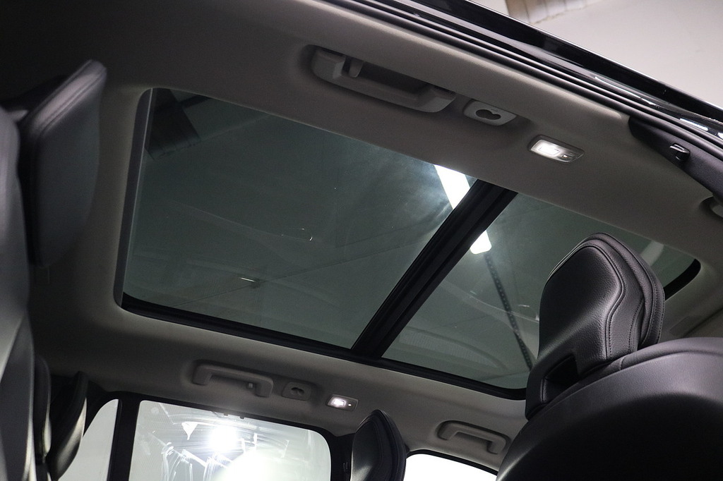 Volvo XC90 Suv Black #17