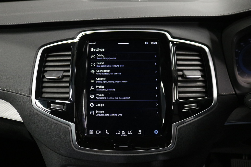 Volvo XC90 Suv Black #36
