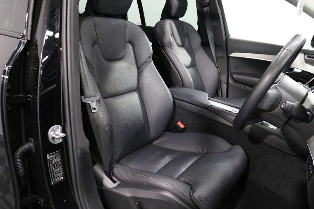 Volvo XC90 Suv Black #16