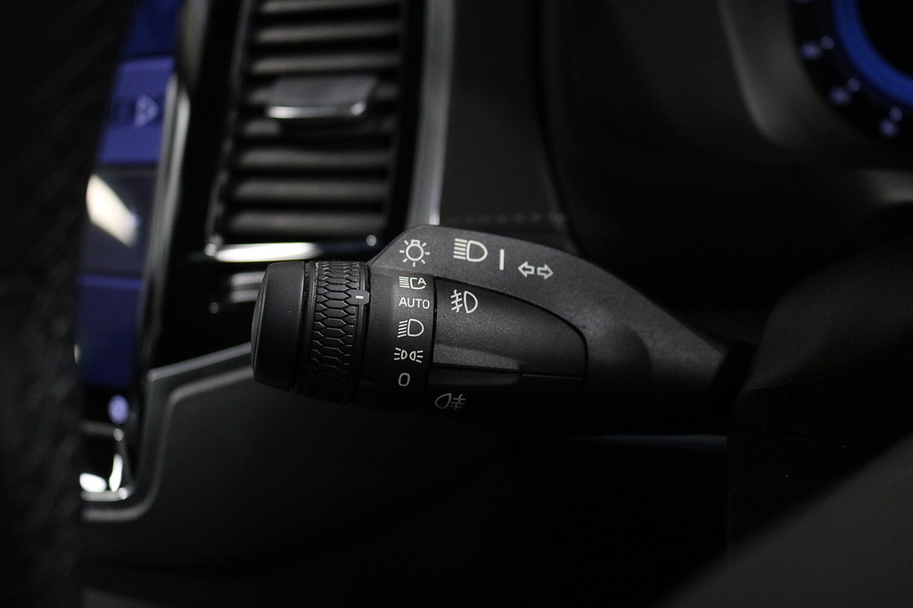 Volvo XC90 Suv Black #24
