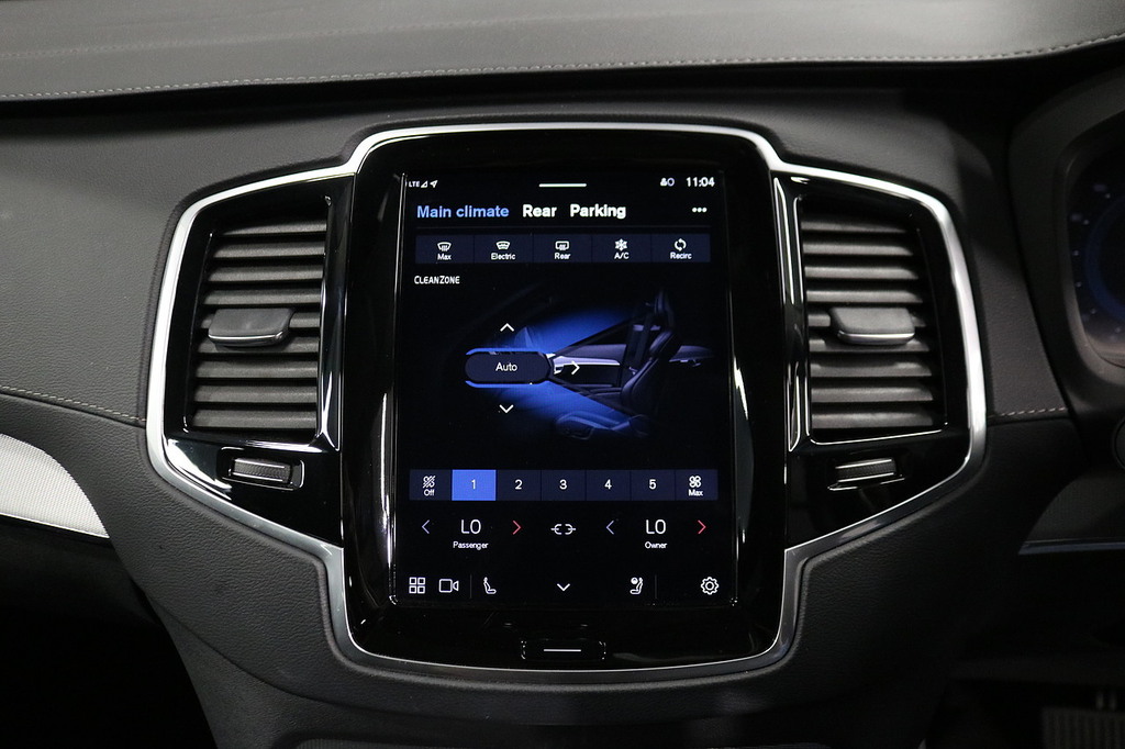 Volvo XC90 Suv Black #37