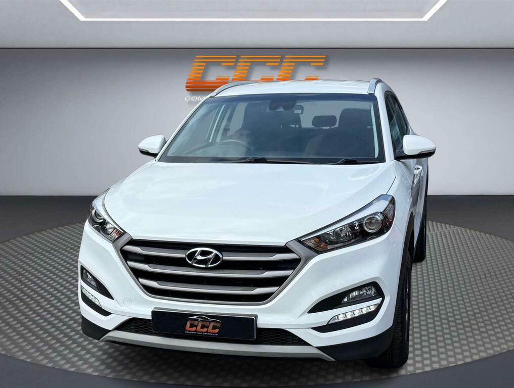 Hyundai Tucson Se Nav White #4
