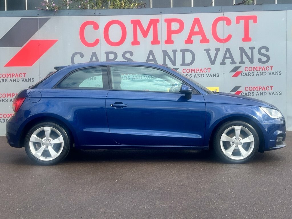 Audi A1 1L Sport Blue #4
