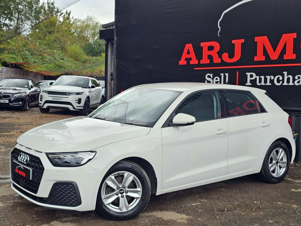Audi A1 1.0 Tfsi 30 Technik Sportback Euro 6 Ss VN70TNF White #5