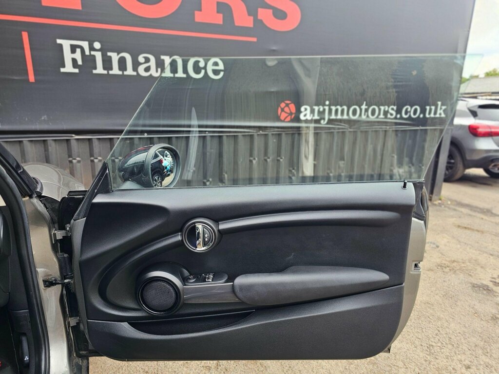 Mini Hatch 2.0 Cooper S Chili Pack Grey #37