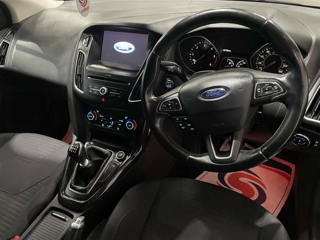 Ford Focus Hatchback 1.5 Tdci 120 Titanium Black #3
