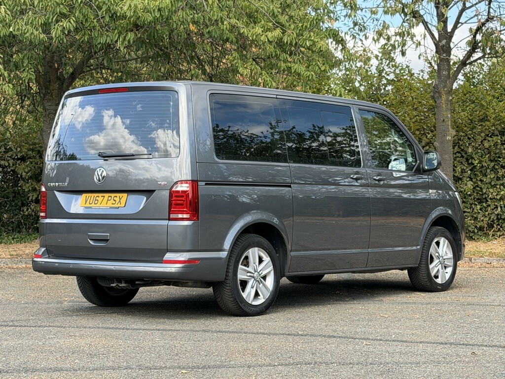 Volkswagen Caravelle 2.0 Tsi Bluemotion Tech Se Grey #4