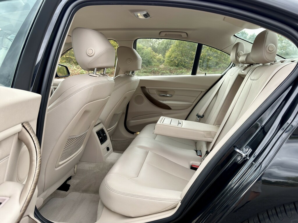BMW 3 Series 320D Efficientdynamics Black #16