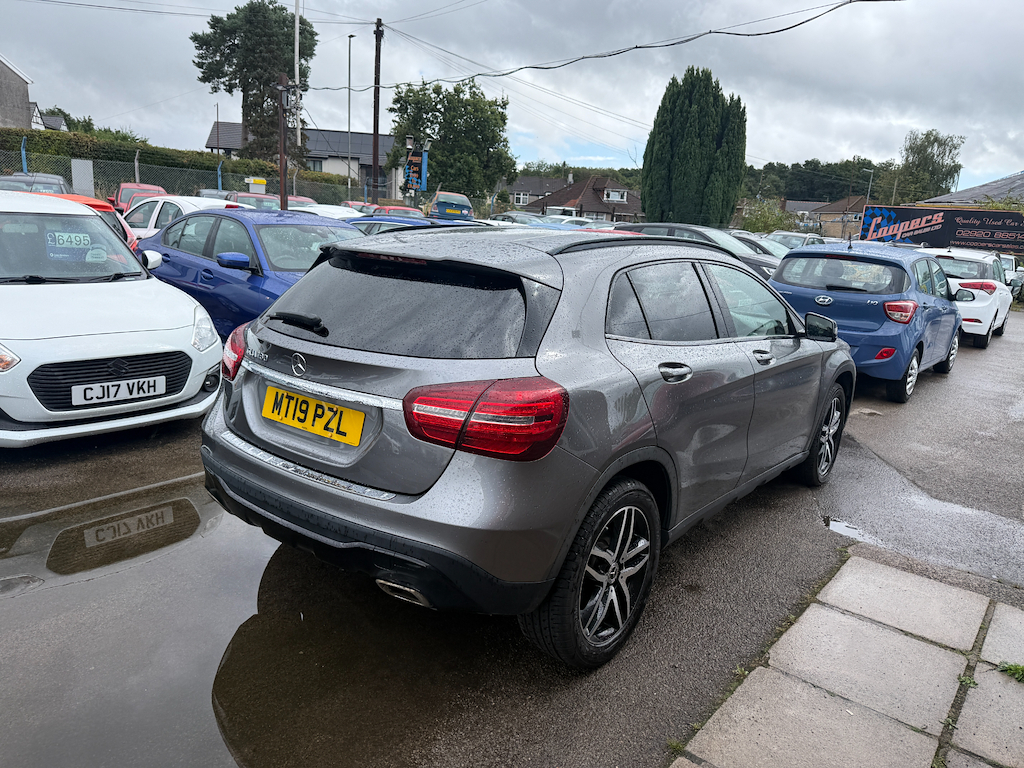 Mercedes-Benz GLA Class Gla 180 Urban Edition #5
